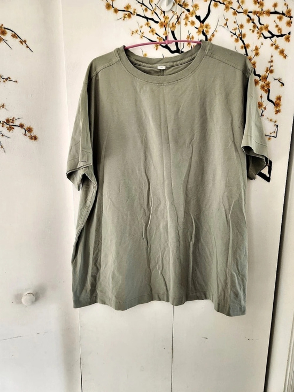 lululemon Short Sleeve Tee in Green Like New